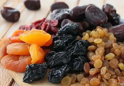 مویز فخری شیراز فرآوری شده بدون افزودنی شیمیایی